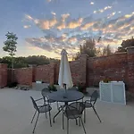 La Ru Panzió *