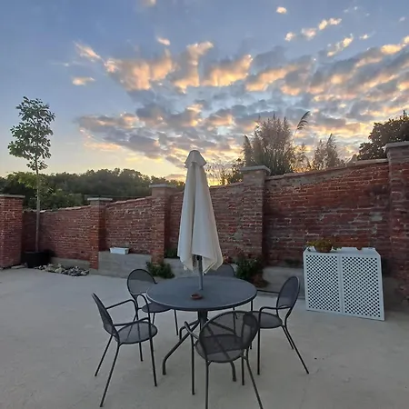 La Ru Bed & Breakfast *